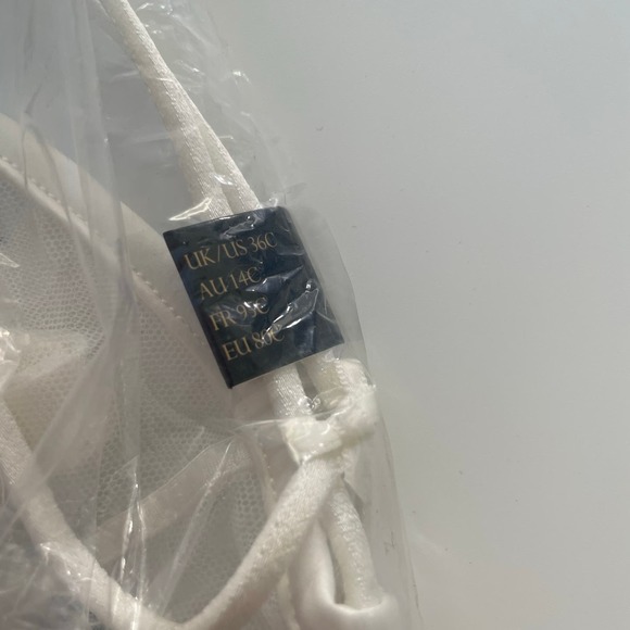 NWT Dita Von Teese Maestra White Lace Underwire Balconette Bra Size 36C - Picture 12 of 14